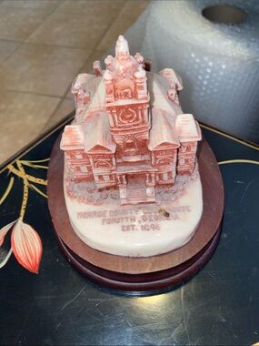 Vintage Limited Ed Miniature Marble Court House Sculpture - Pink and Cream